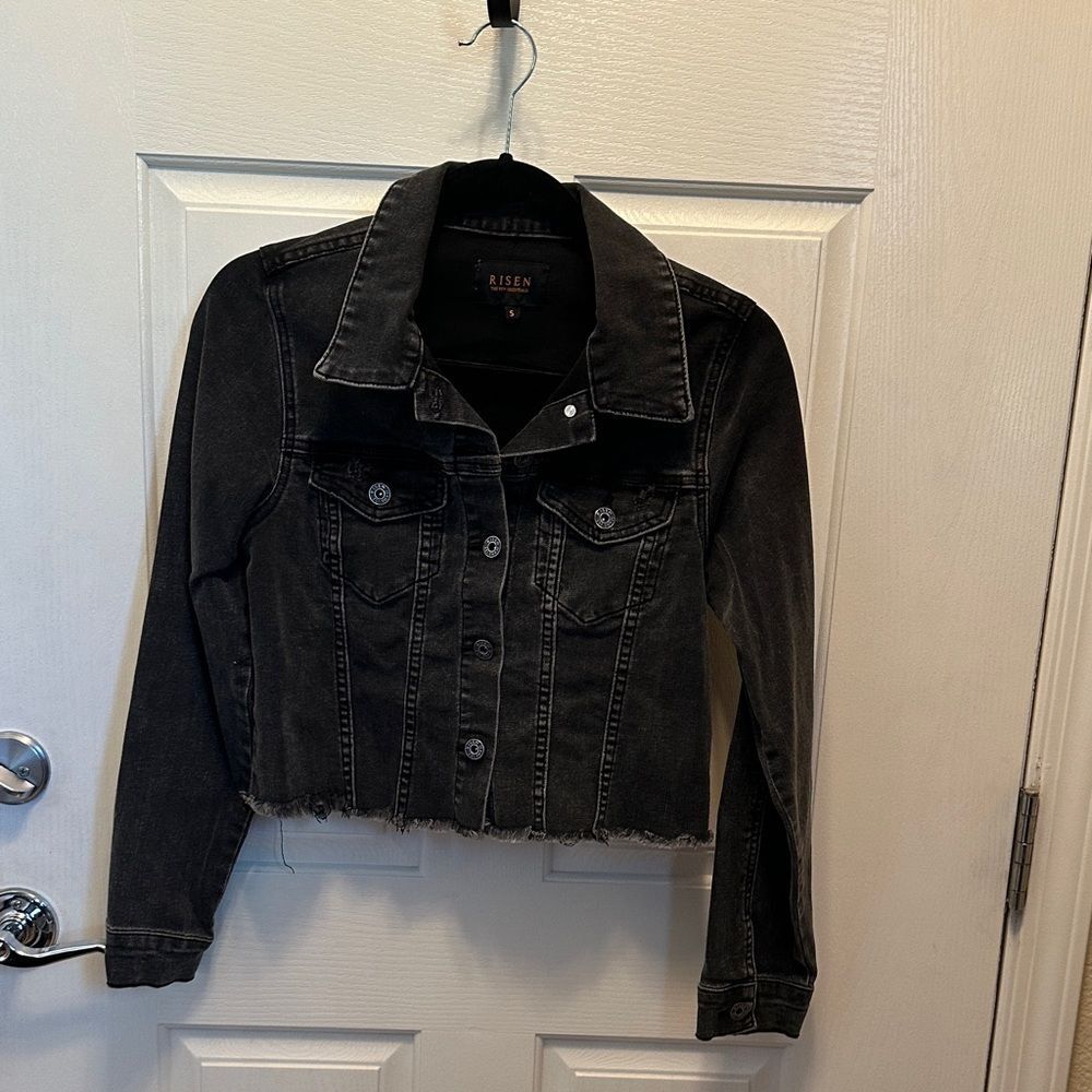 Risen Cropped Black Denim Jean Jacket for Women Size Small
